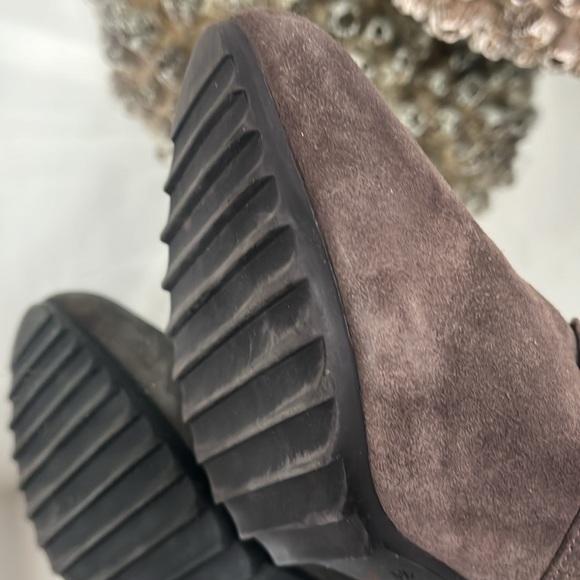 Hogl Suede Leather Ankle Boots Trainers in Taupe/ Mid Brown Heel Laced size 7 US - Picture 9 of 10